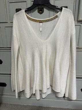 Free People Cream V-Neck Lightweight Sweater